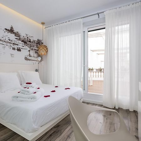 Hotel Abril 37 Ситадела Екстериор снимка