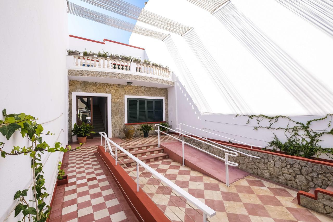 Hotel Abril 37 Ситадела Екстериор снимка